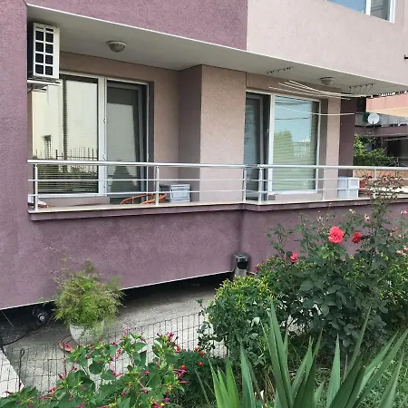 Apartment Апартамент Нанков